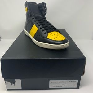 Never worn